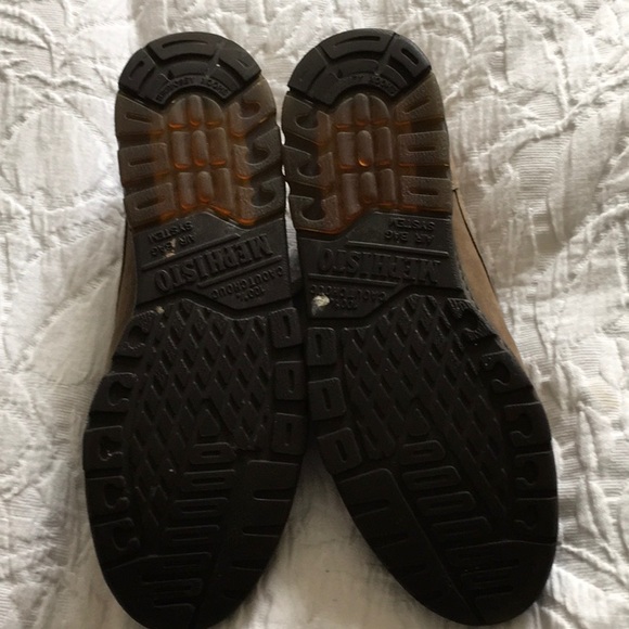 Shoes - Picture 3 of 5